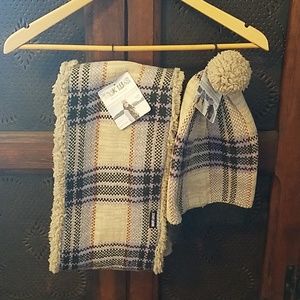 Muk Luks infinity scarf and toboggan